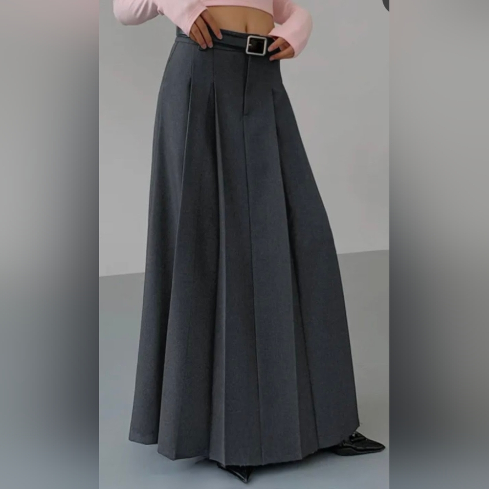 Commense Women's Gray Mid Waist Pleated Maxi Skirt (New w/Tags!)